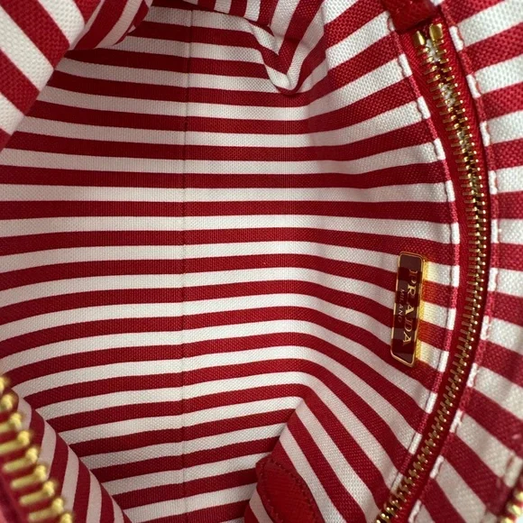 💯 Authentic PRADA Logo Canapa Pouch Cosmetics Pouch Red Canvas Used - Picture 6 of 7